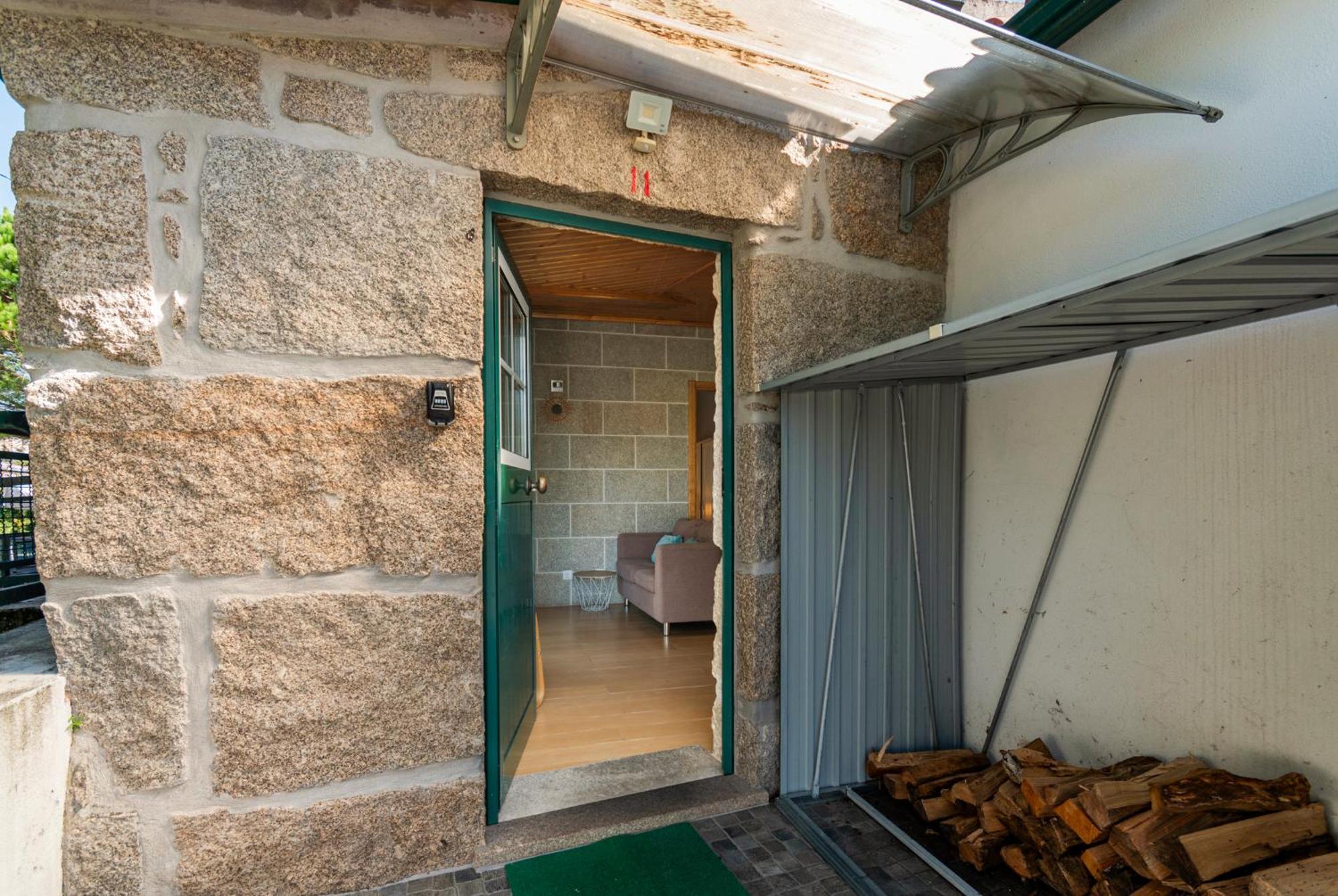 Casa Rustica T2 Com Salamandra E Cozinha - Seia - Serra Da Estrela - Casa Do Loureiro II Eksteriør bilde