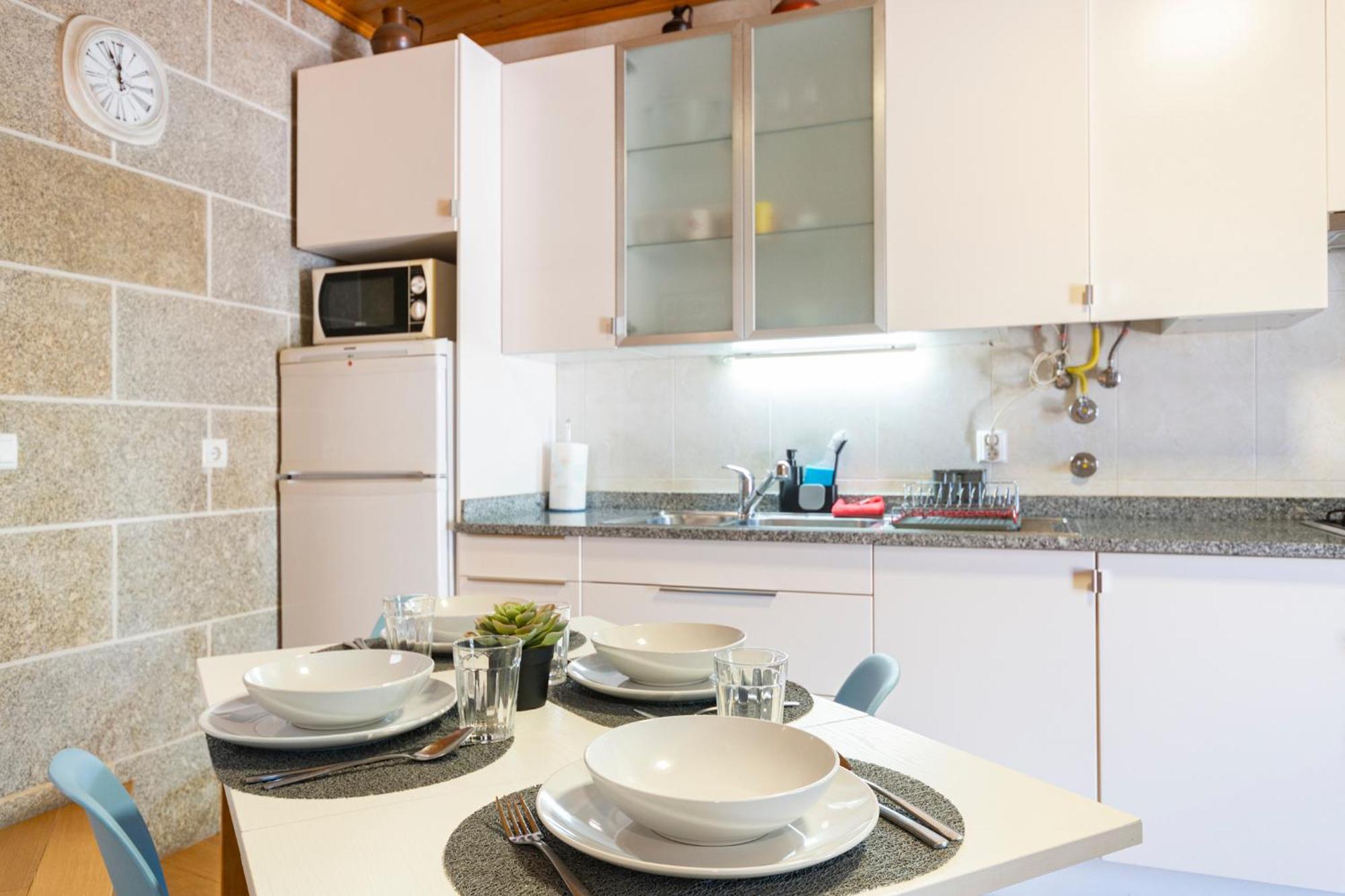 Casa Rustica T2 Com Salamandra E Cozinha - Seia - Serra Da Estrela - Casa Do Loureiro II Eksteriør bilde